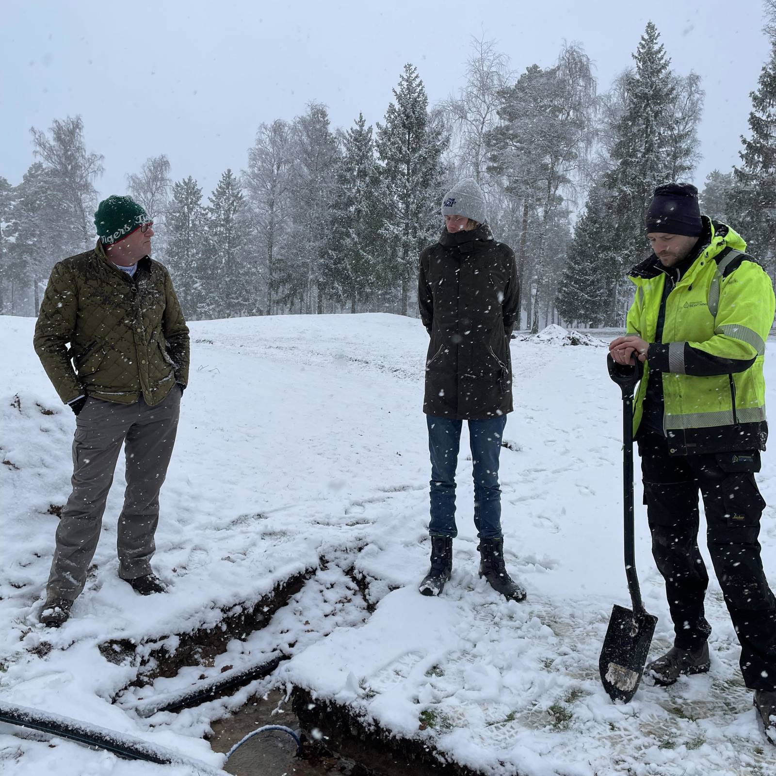 423422408 7112693552142946 8114477161644568495 N